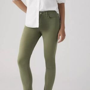 Levi’s 720 High Rise Super Skinny Crop Women's Jeans